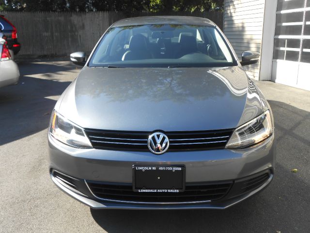 2013 Volkswagen Jetta Reg Cab 111.2 Inch WB 2WD LS Truck