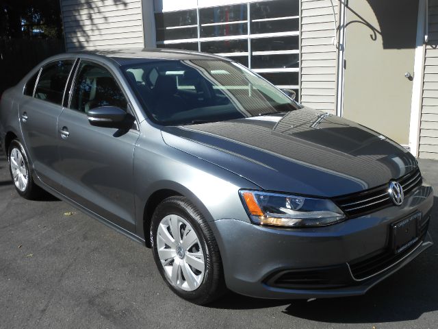 2013 Volkswagen Jetta Reg Cab 111.2 Inch WB 2WD LS Truck