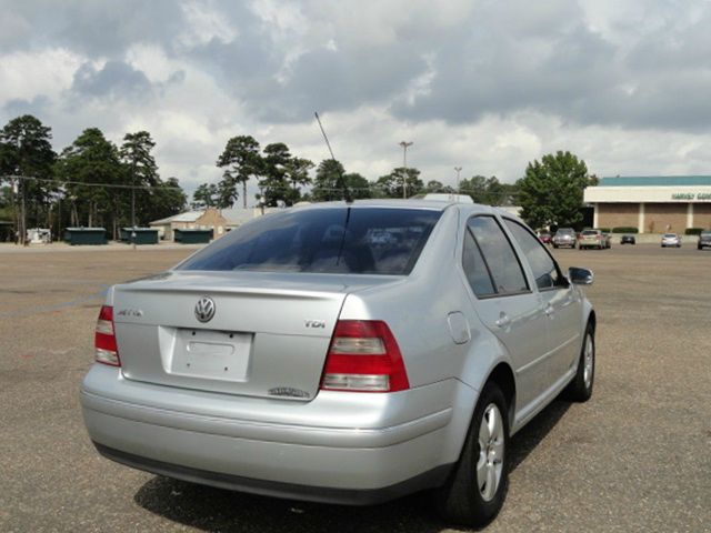 2004 Volkswagen Jetta TDI 2WD CREW CAB 169 ST