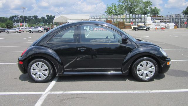 1998 Volkswagen New Beetle Base