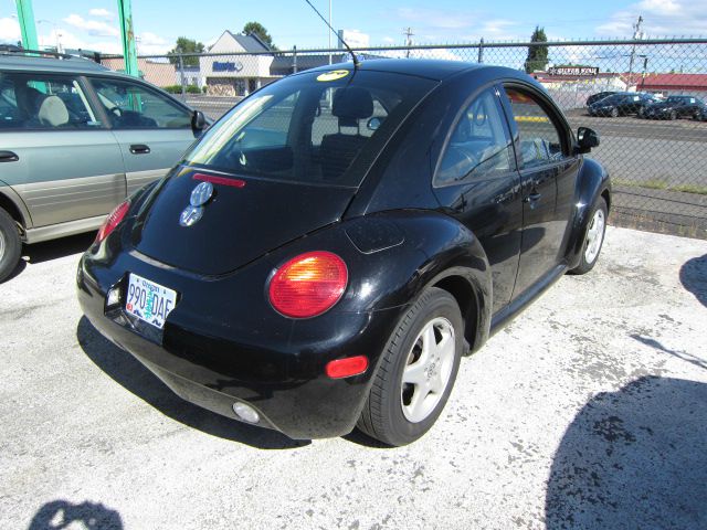 1998 Volkswagen New Beetle Base