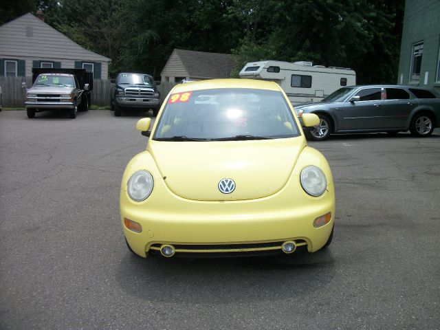 1998 Volkswagen New Beetle Base