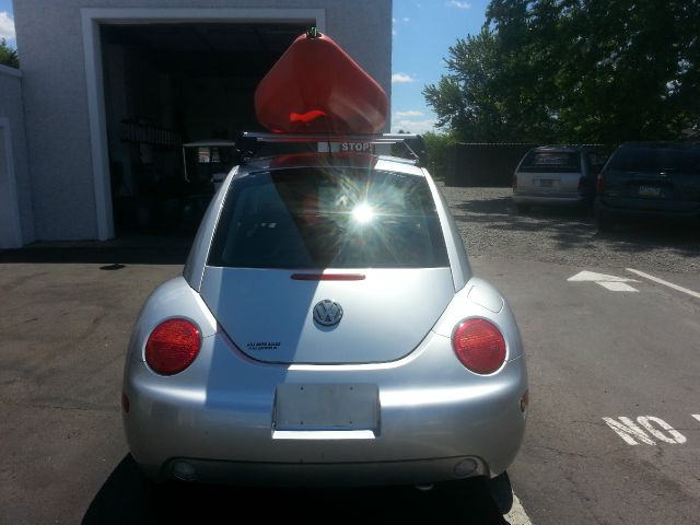 1998 Volkswagen New Beetle 29