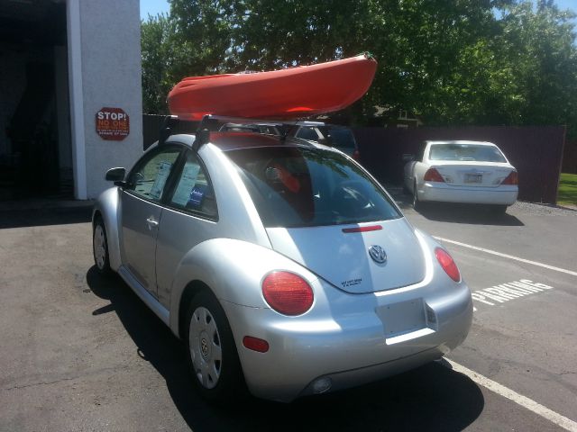 1998 Volkswagen New Beetle 29