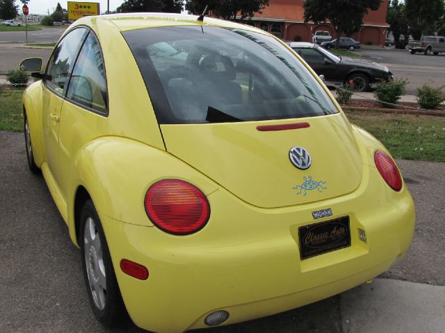 1998 Volkswagen New Beetle Base