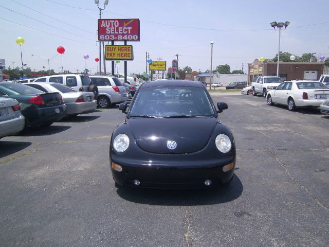 1999 Volkswagen New Beetle Quad Cab 4x2 Shortbox XLT