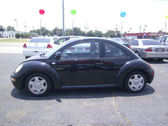 1999 Volkswagen New Beetle Quad Cab 4x2 Shortbox XLT