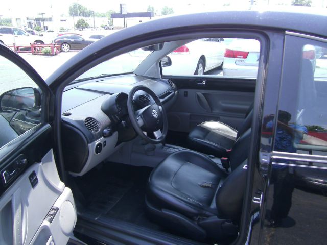 1999 Volkswagen New Beetle Quad Cab 4x2 Shortbox XLT