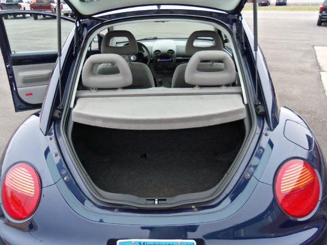 1999 Volkswagen New Beetle Quad Cab 4x2 Shortbox XLT