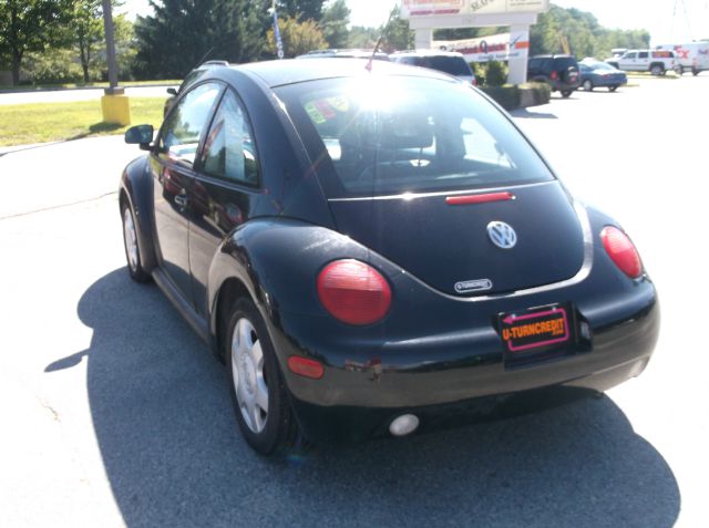 1999 Volkswagen New Beetle Quad Cab 4x2 Shortbox XLT