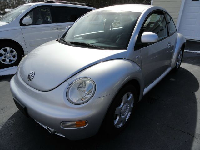 1999 Volkswagen New Beetle Quad Cab 4x2 Shortbox XLT