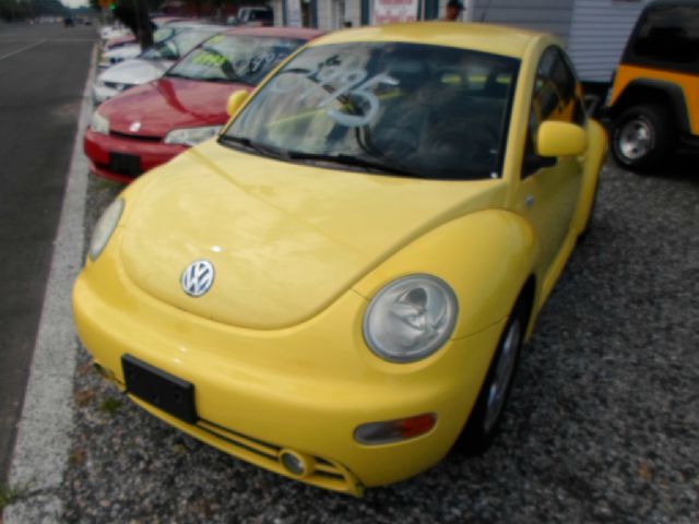 1999 Volkswagen New Beetle Quad Cab 4x2 Shortbox XLT