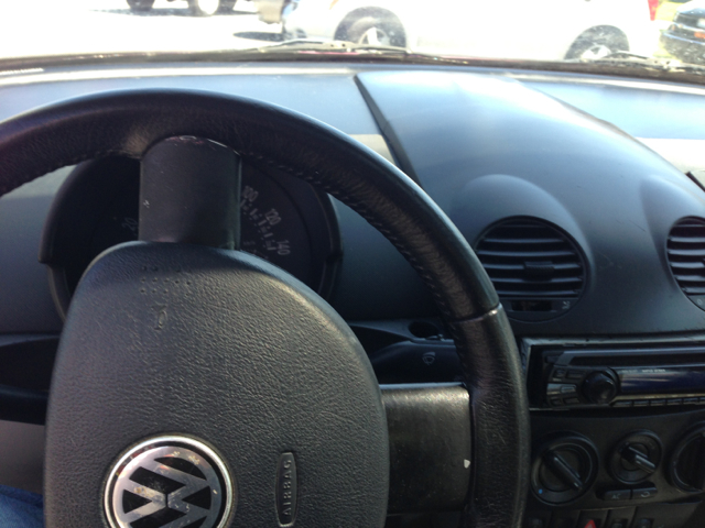 1999 Volkswagen New Beetle Quad Cab 4x2 Shortbox XLT