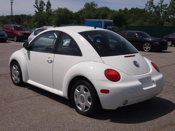 1999 Volkswagen New Beetle Quad Cab 4x2 Shortbox XLT