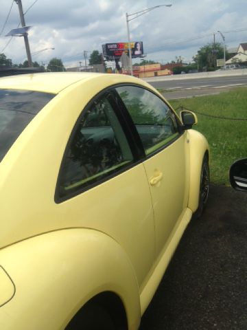 1999 Volkswagen New Beetle 4dr 112 WB AWD