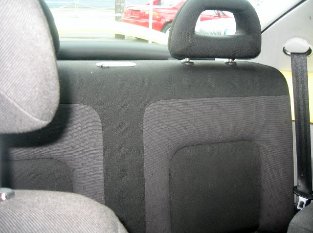 1999 Volkswagen New Beetle Quad Cab 4x2 Shortbox XLT