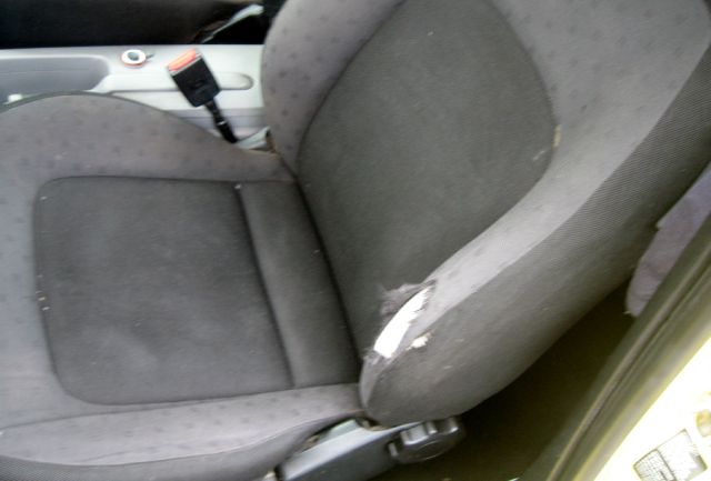 1999 Volkswagen New Beetle Quad Cab 4x2 Shortbox XLT