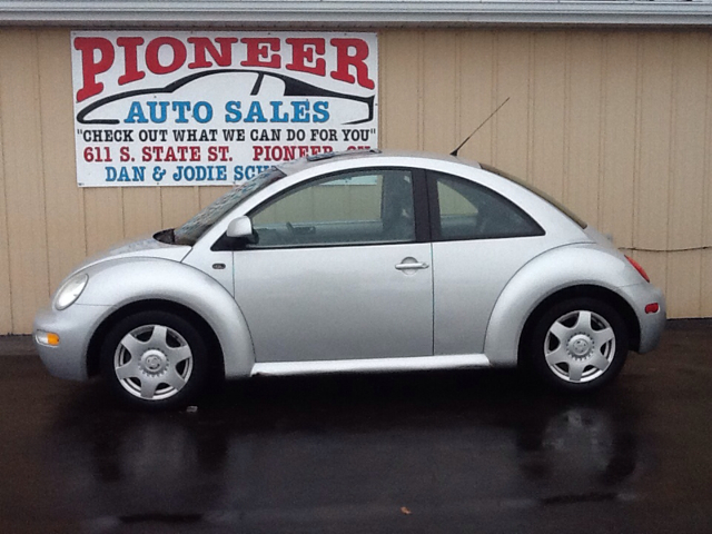 2000 Volkswagen New Beetle SE Crew Cab 4WD FFV