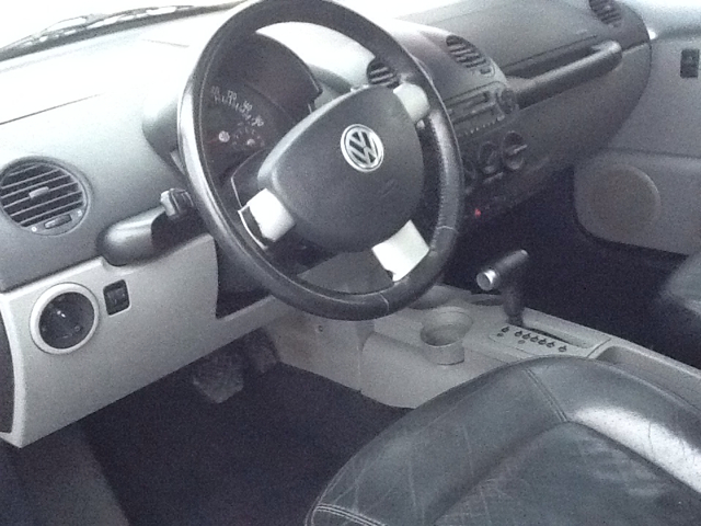 2000 Volkswagen New Beetle SE Crew Cab 4WD FFV