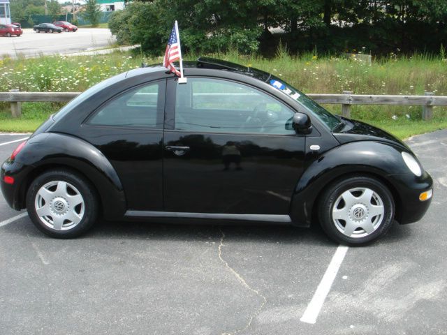 2000 Volkswagen New Beetle Quad Cab 4x2 Shortbox XLT