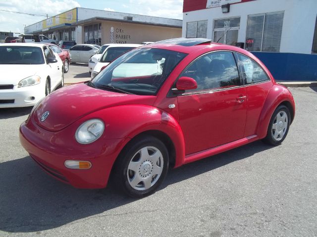 2000 Volkswagen New Beetle Quad Cab 4x2 Shortbox XLT