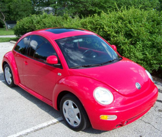 2000 Volkswagen New Beetle Quad Cab 4x2 Shortbox XLT