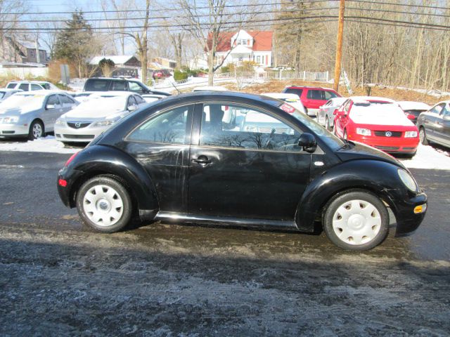 2000 Volkswagen New Beetle Quad Cab 4x2 Shortbox XLT