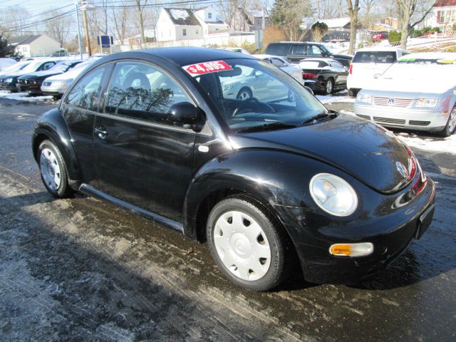 2000 Volkswagen New Beetle Quad Cab 4x2 Shortbox XLT
