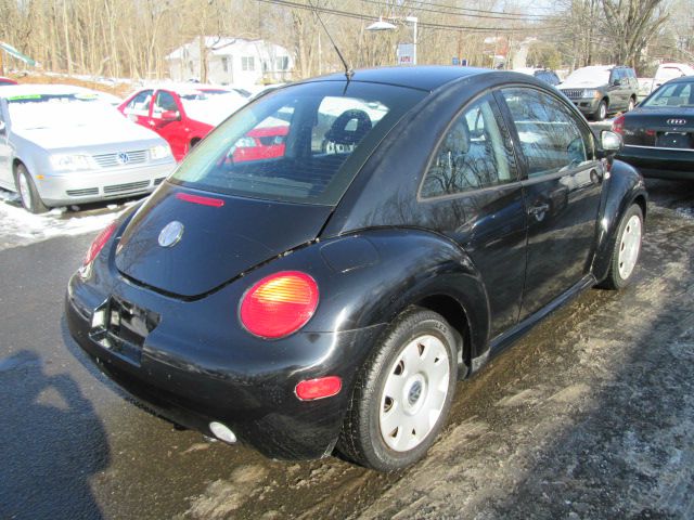 2000 Volkswagen New Beetle Quad Cab 4x2 Shortbox XLT