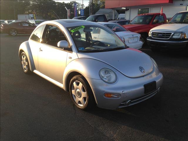 2000 Volkswagen New Beetle T6 AWD Leather Moonroof Navigation