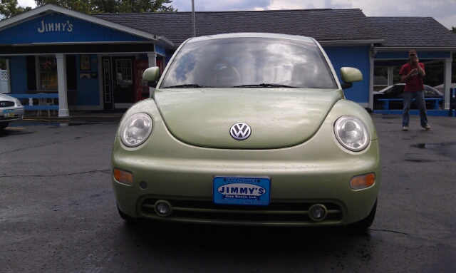 2000 Volkswagen New Beetle Quad Cab 4x2 Shortbox XLT