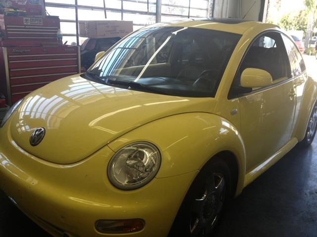 2000 Volkswagen New Beetle FWD 4dr Sport