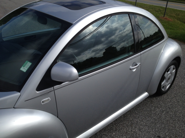 2000 Volkswagen New Beetle FWD 5dr Wgn I4 CVT