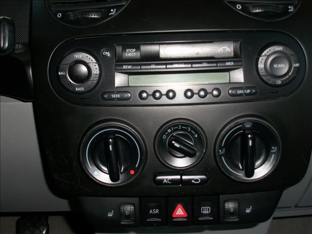 2000 Volkswagen New Beetle Unknown