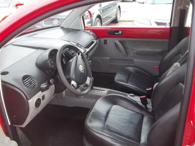 2000 Volkswagen New Beetle Quad Cab 4x2 Shortbox XLT