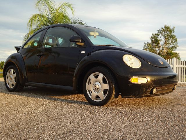 2000 Volkswagen New Beetle 4dr 112 WB AWD