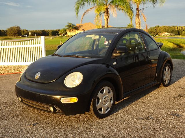 2000 Volkswagen New Beetle 4dr 112 WB AWD