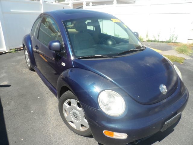 2000 Volkswagen New Beetle SE Crew Cab 4WD FFV