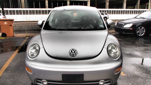 2000 Volkswagen New Beetle 4dr 112 WB AWD