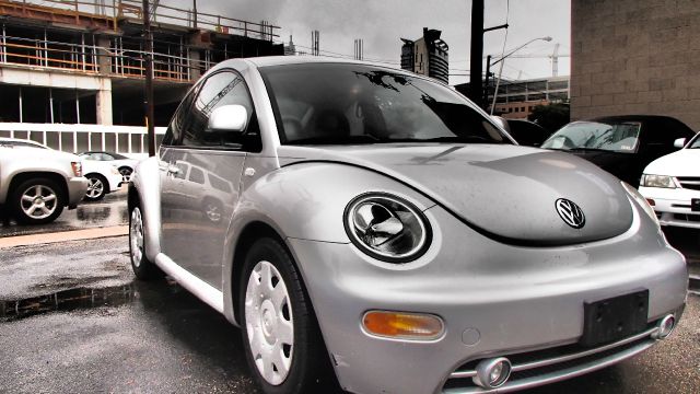 2000 Volkswagen New Beetle 4dr 112 WB AWD