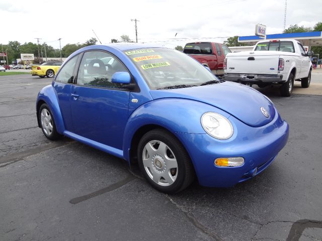 2000 Volkswagen New Beetle SE Crew Cab 4WD FFV