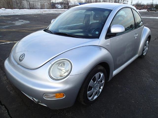 2000 Volkswagen New Beetle FWD 4dr Sport