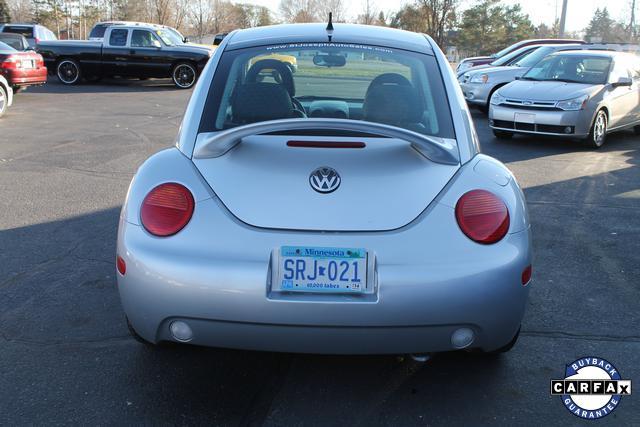 2000 Volkswagen New Beetle FWD 4dr Sport