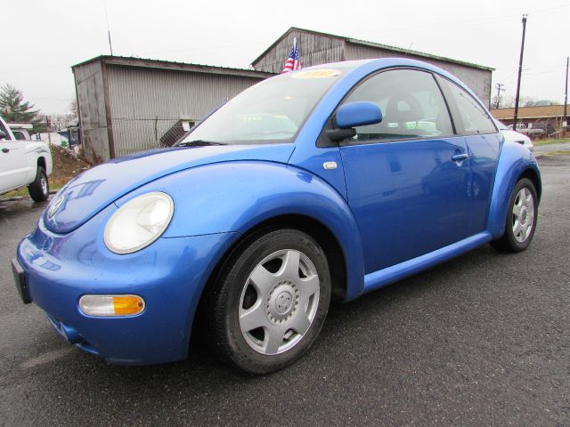 2000 Volkswagen New Beetle Quad Cab 4x2 Shortbox XLT