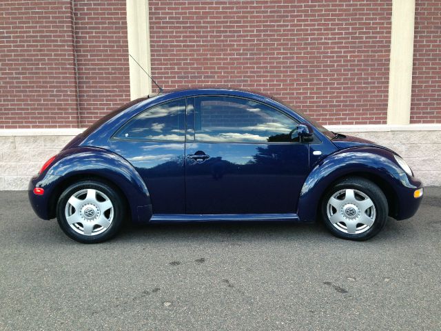 2000 Volkswagen New Beetle SE Crew Cab 4WD FFV