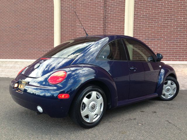 2000 Volkswagen New Beetle SE Crew Cab 4WD FFV