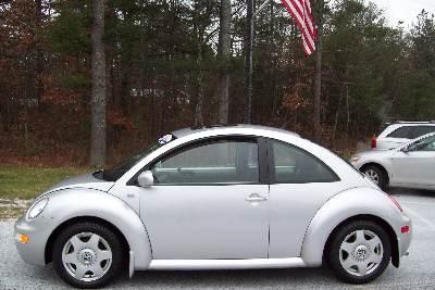 2001 Volkswagen New Beetle FWD 4dr Sport