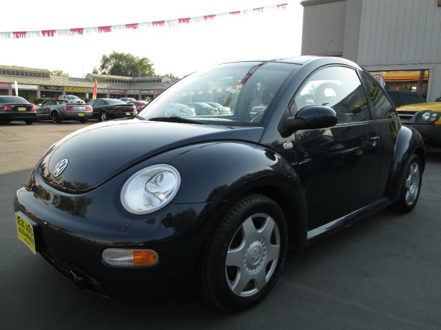 2001 Volkswagen New Beetle SE Crew Cab 4WD FFV