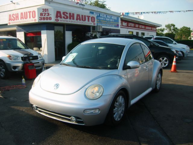 2001 Volkswagen New Beetle 4dr 112 WB AWD