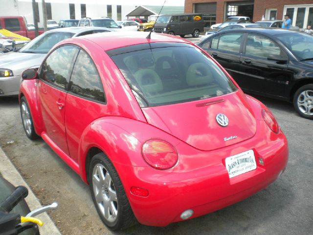 2001 Volkswagen New Beetle SE Crew Cab 4WD FFV